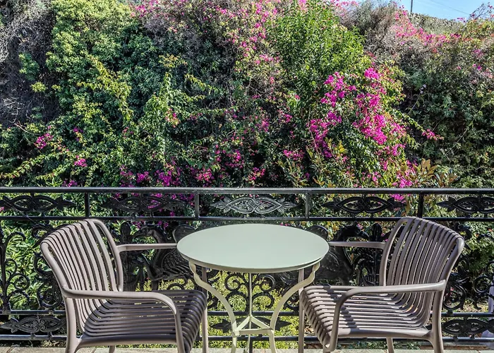 βάρδια Ξενοδοχείο 2*