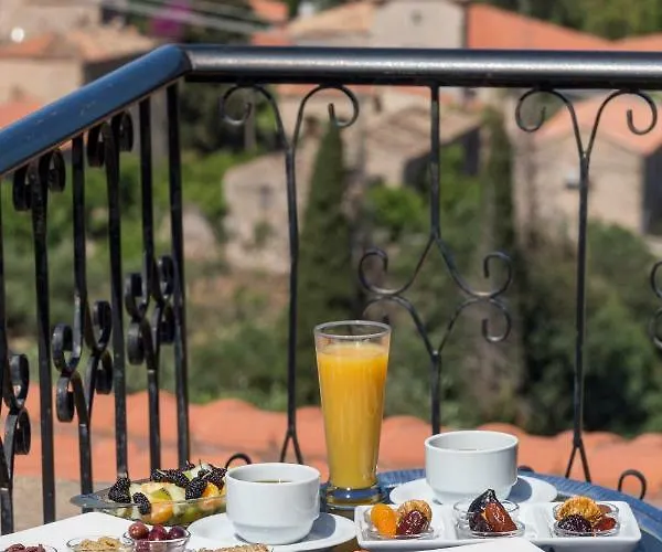 Ξενοδοχείο βάρδια 2*