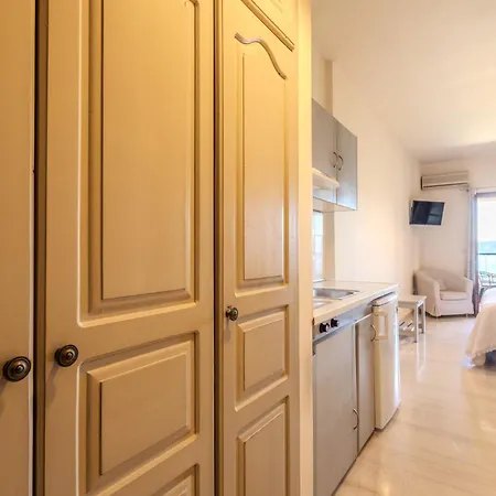 Vardia 2* カルダミリ