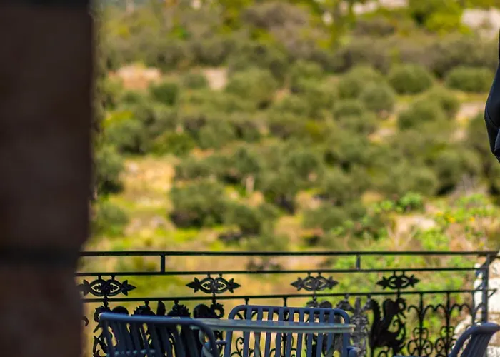 Vardia Hotel Kardhamili