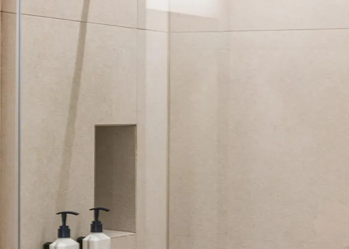 Vardia 2* Kardhamili