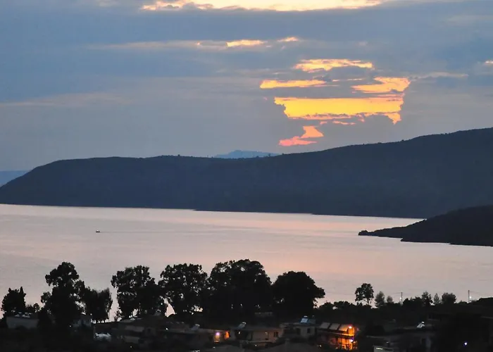 Vardia Отель 2*